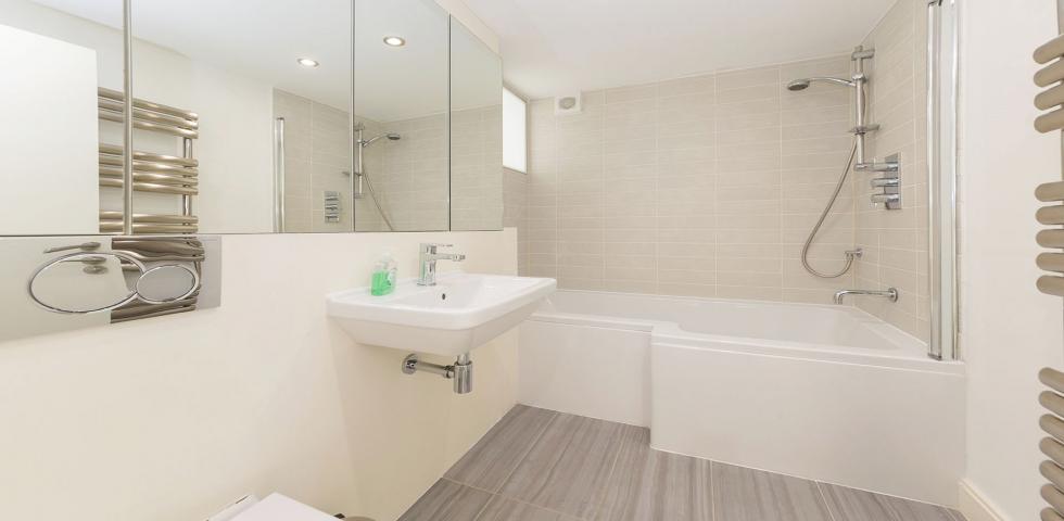 			2 Bedroom, 1 bath, 1 reception Apartment			 Devonshire Place, HAMPSTEAD GOLDERS GREEN